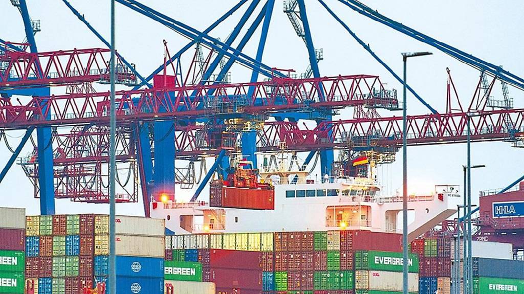 震撼航運圈！供應鏈移轉效應 全球運價行情首次出現「這現象」